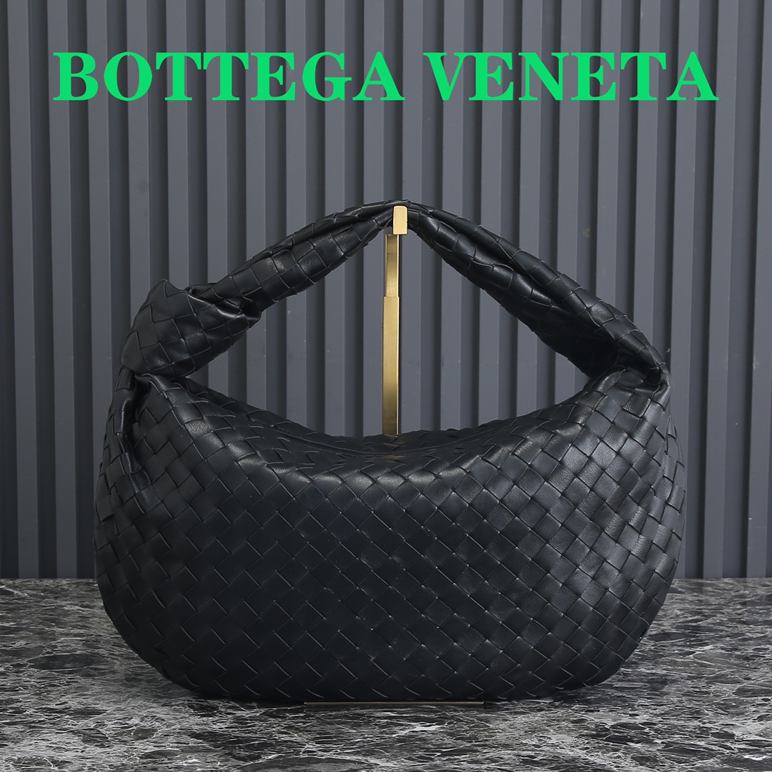 Bottega Veneta Hobo Bags